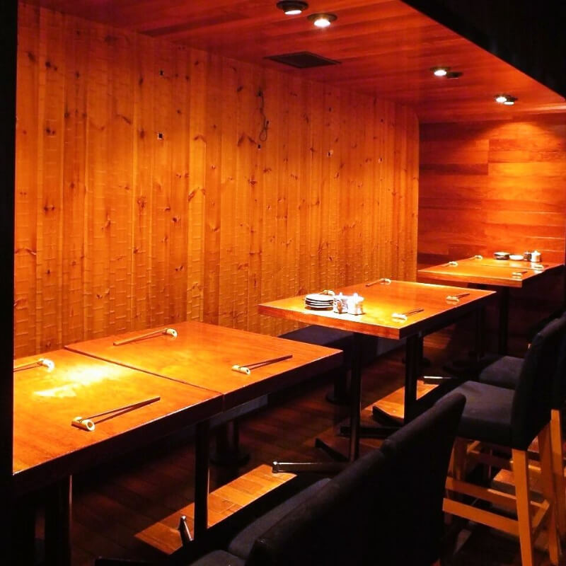 ご宴会にも最適な、開放的な空間